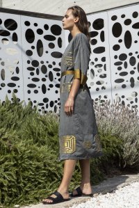 Emproidered jaquard geometrical pattern kimono with knitted details grey-gold