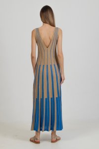 Lurex μάξι φόρεμα με v-λαιμό και v-πλάτη royal blue-tan gold