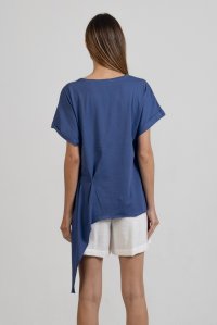 T-shirt από οργανικό βαμβάκι με δέσιμο στο πλάι indigo