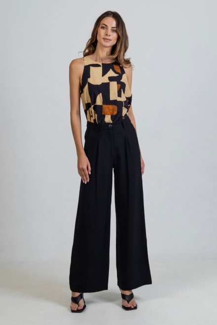 Pleated wide leg pants black