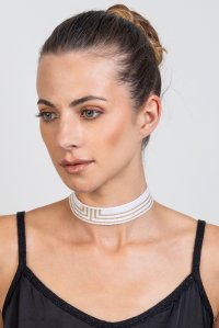 Cotton lurex geometric pattern choker with handmade details white -tan gold