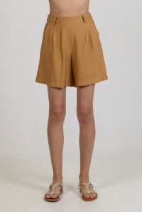 Basic sorts with knitted details summer camel