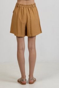 Basic sorts with knitted details summer camel