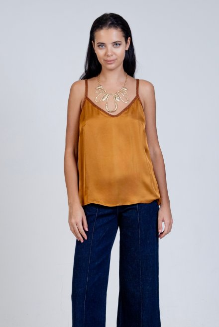 Satin basic top with knitted details camel