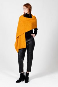 Mohair-lurex blend wrap orange