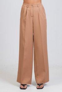 Straight pleated pants camel