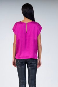 Satin short sleeved blouse with knitted details fuchsia