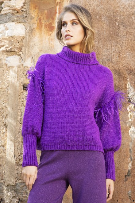 Mohair blend sweater with feathers violet