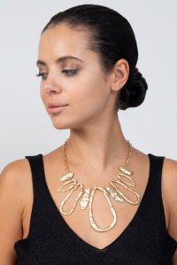 Necklace gold