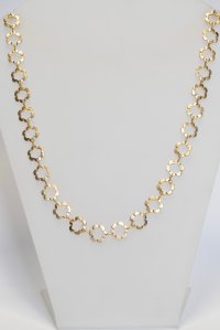 Necklace gold