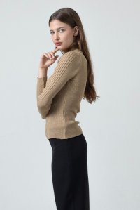 Lurex turtleneck sweater gold