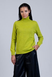 Wool blend turtleneck sweater lime