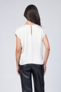 Satin short sleeved blouse with knitted details vanilla