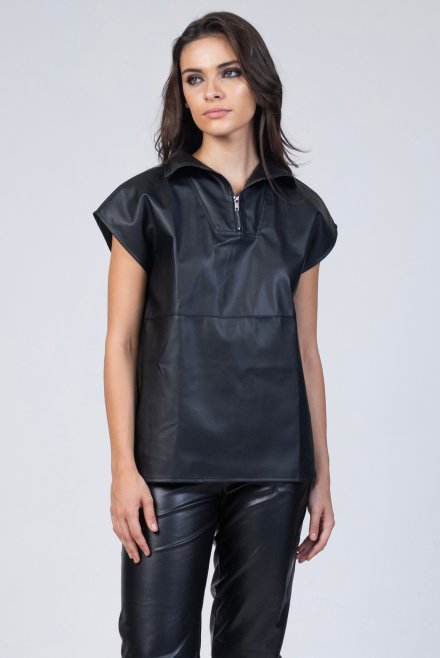 Faux leather zipped gillete black