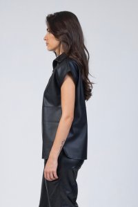 Faux leather zipped gillete black