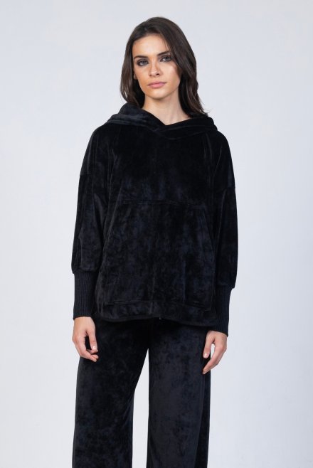 Velvet v neck hoodie with knitted details black