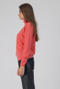 Wool blend turtleneck sweater camelia rose