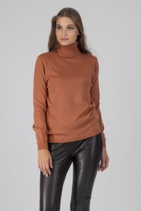 Wool blend turtleneck sweater dusty peach