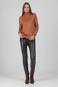 Wool blend turtleneck sweater dusty peach