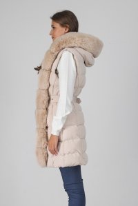 Belted mid length quilted sleeveless down jacket with faux fur beige