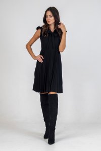 Dress with pleated details black