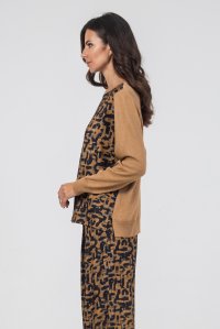 Viscose twill printed blouse with knitted details camel