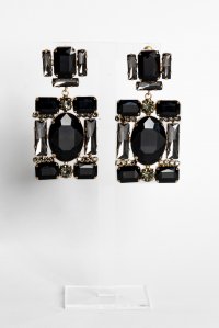 Earrings black