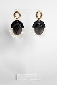 Earrings black-ivory